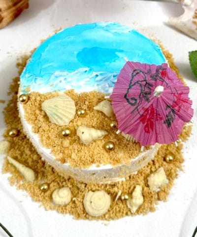 Customized Vanilla Cakes